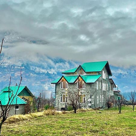 Fluestern Hostel And Cafe Nagar  Exterior foto