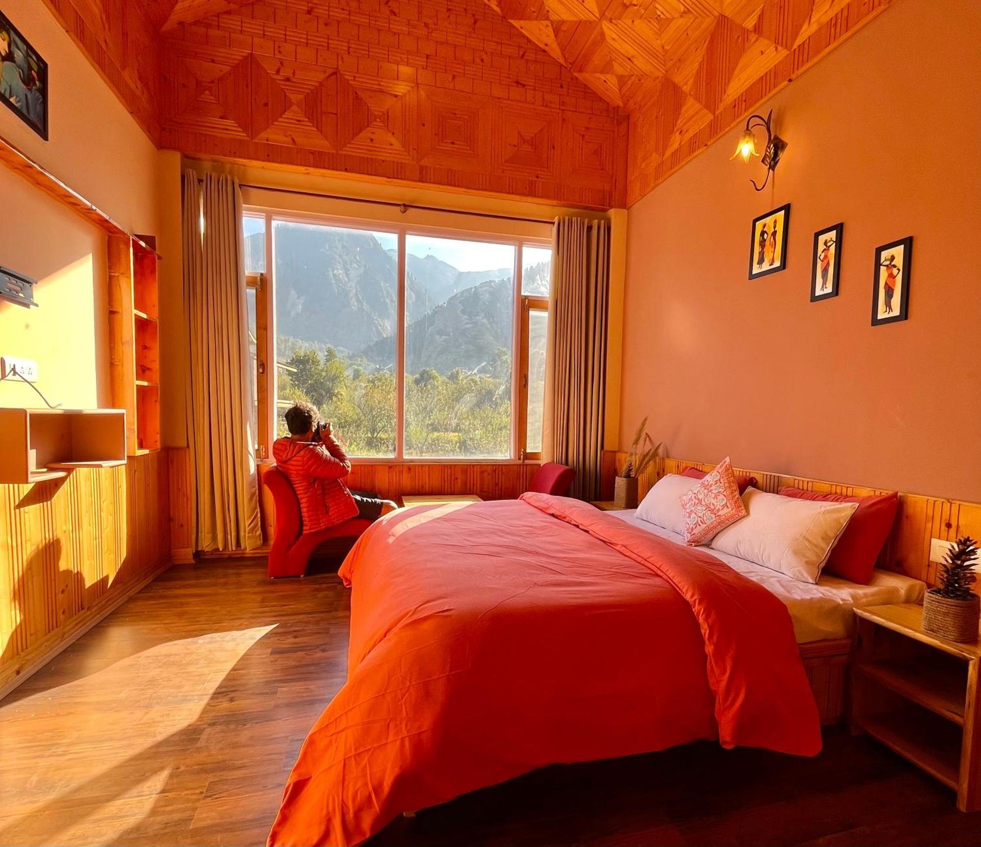 Fluestern Hostel And Cafe Nagar  Exterior foto