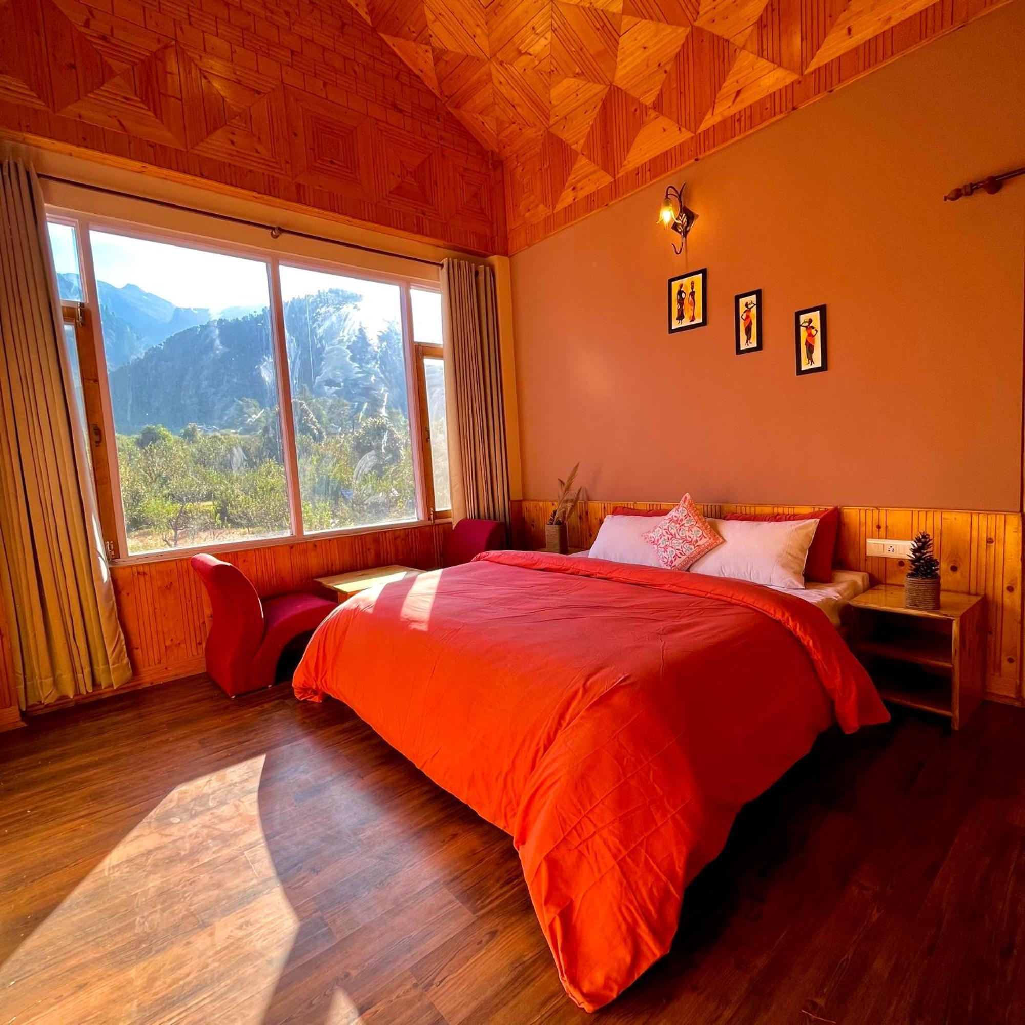 Fluestern Hostel And Cafe Nagar  Exterior foto