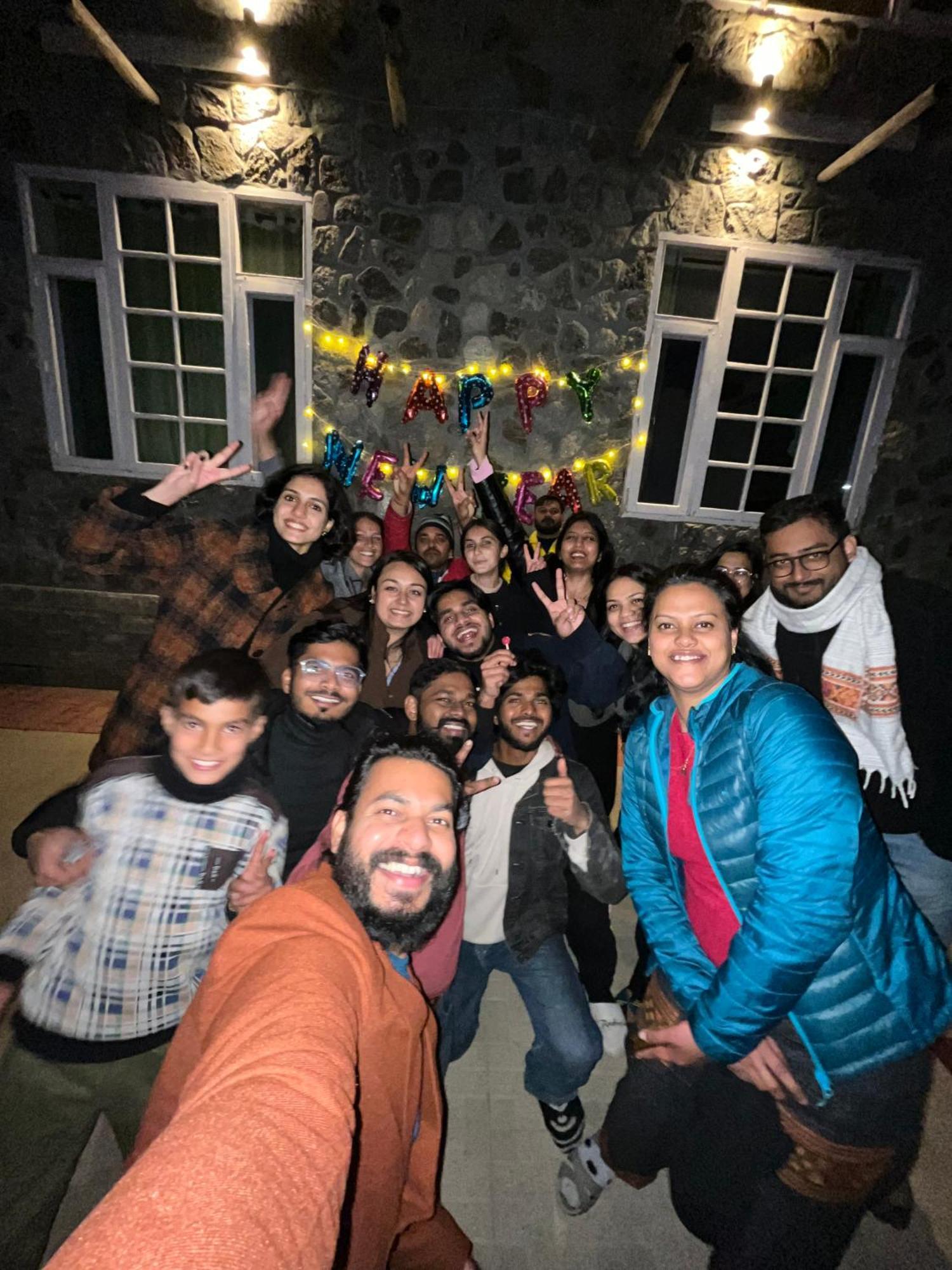 Fluestern Hostel And Cafe Nagar  Exterior foto
